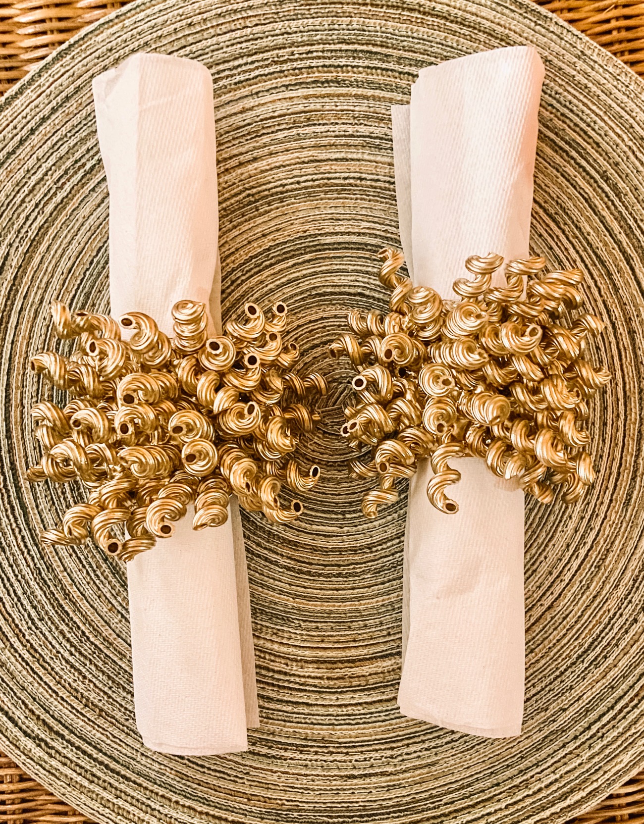 DIY Napkin Rings - Effortless Girl