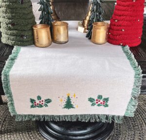 DIY Rustic Holiday Table Runner